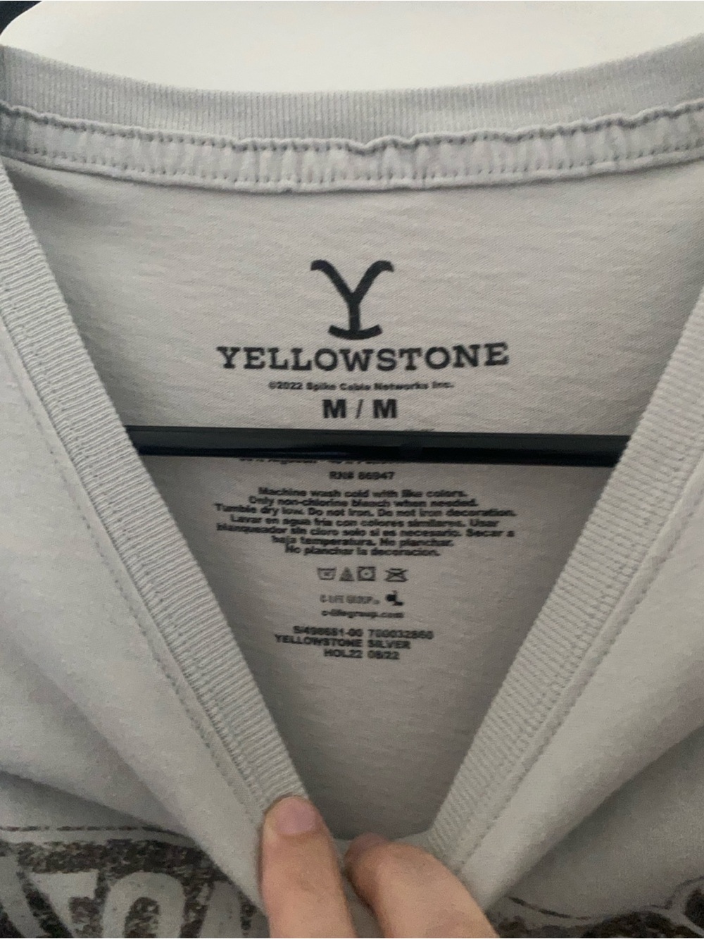 Yellowstone Dutton Ranch Graphic Tee - Picture 2 of 4